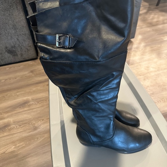 Avenue Black Knee-High Boots with Buckle 12W - Picture 7 of 8